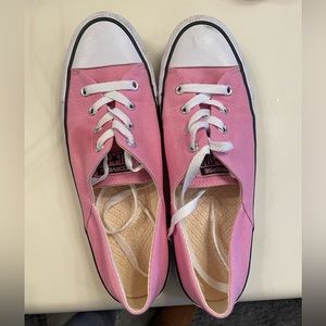 Pink Converse All Star